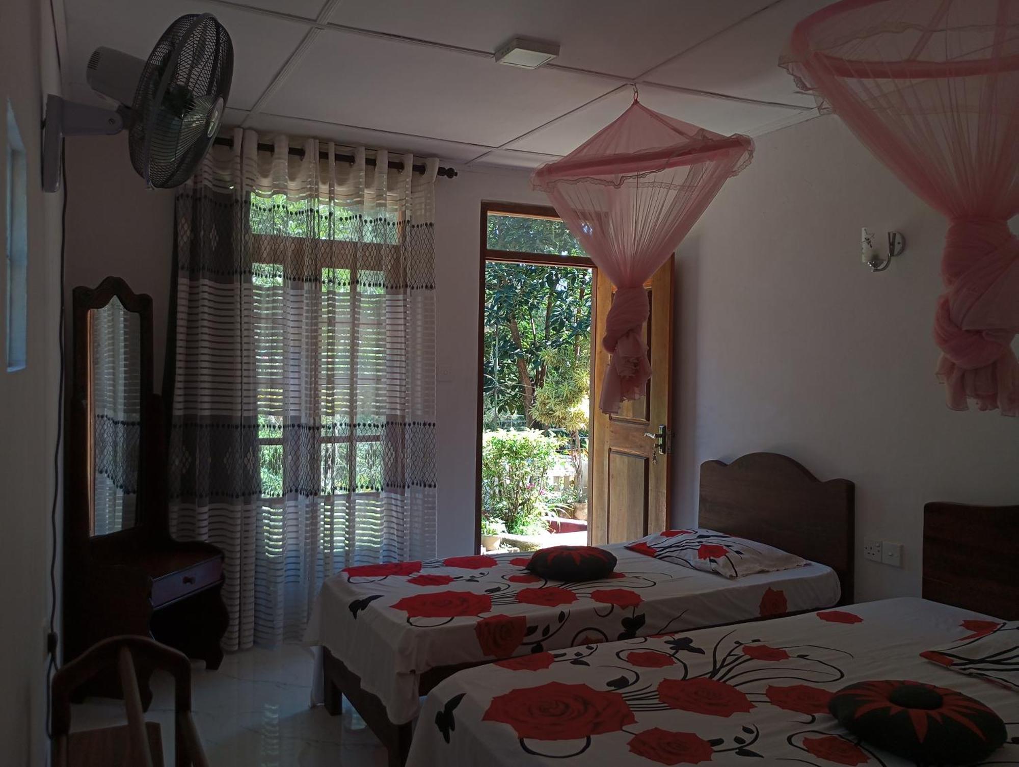 Pleasure Mount Homestay Ella Buitenkant foto