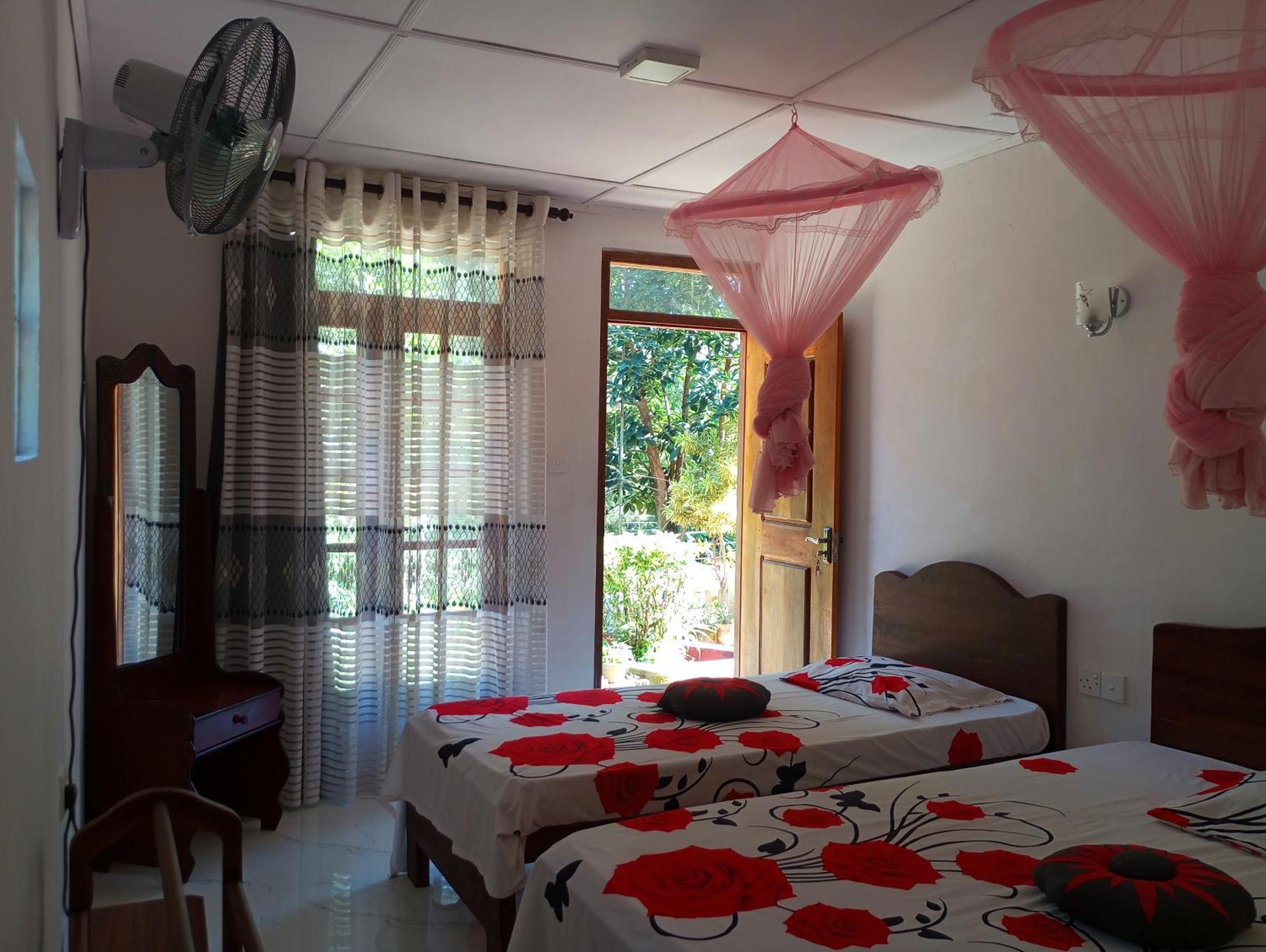 Pleasure Mount Homestay Ella Buitenkant foto